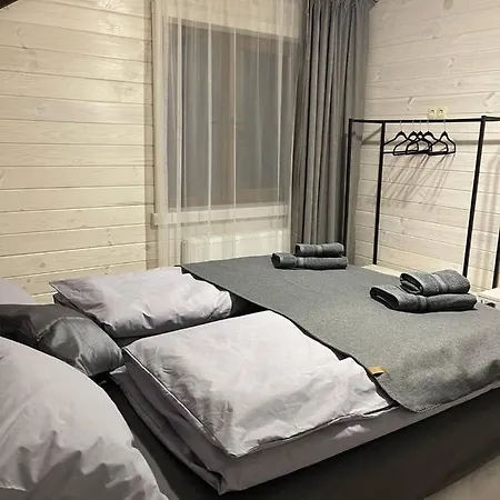 Happy House Apartment *